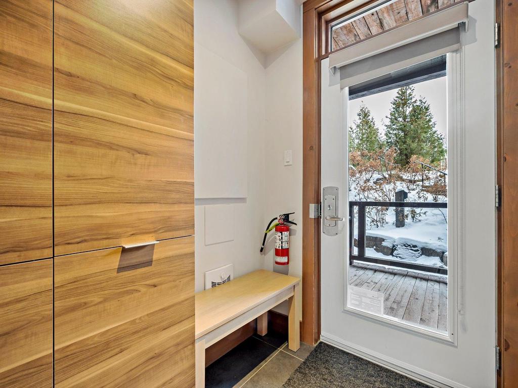 









2240


Ch. du Lac-Supérieur

, 3103,
Lac-Supérieur,




QC
J0T1J0

