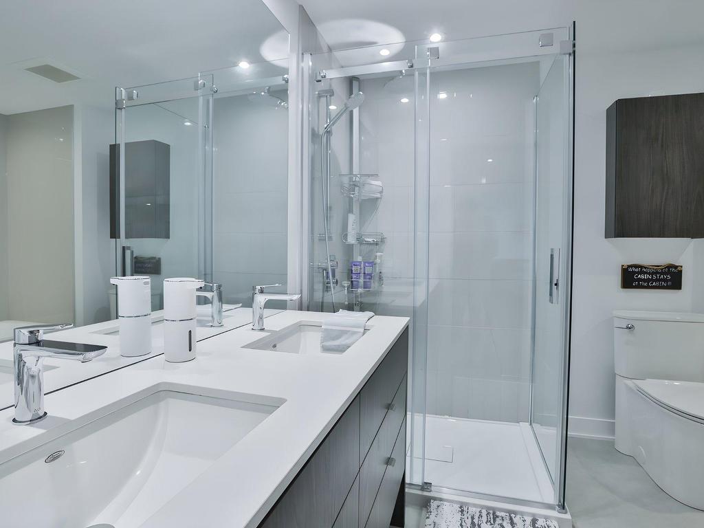 









280


Rue du Mont-Plaisant

, 2A,
Mont-Tremblant,




QC
J8E1L2

