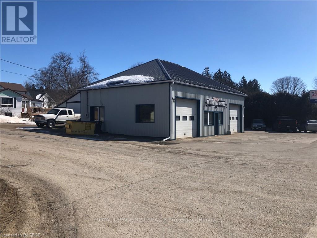 












343 DAVID WINKLER PARKWAY

,
West Grey,




Ontario
N0G2M0

