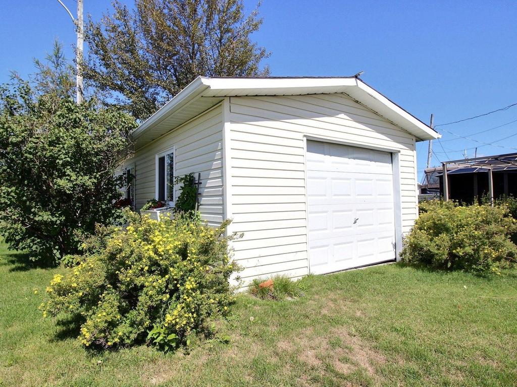 









41


Place Noyelle

,
Lebel-sur-Quévillon,




QC
J0Y1X0

