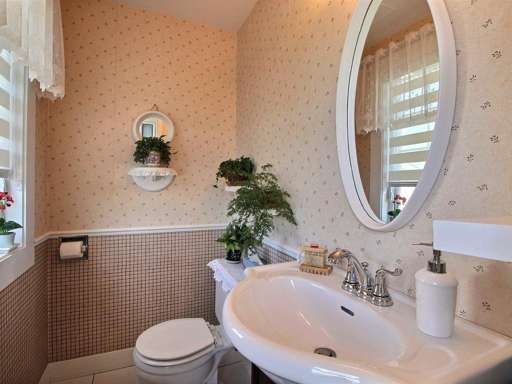 









41


Place Noyelle

,
Lebel-sur-Quévillon,




QC
J0Y1X0

