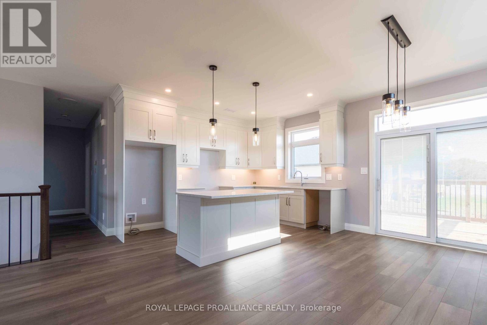 












31 MACKENZIE JOHN CRESCENT

,
Brighton,




Ontario
K0K1H0

