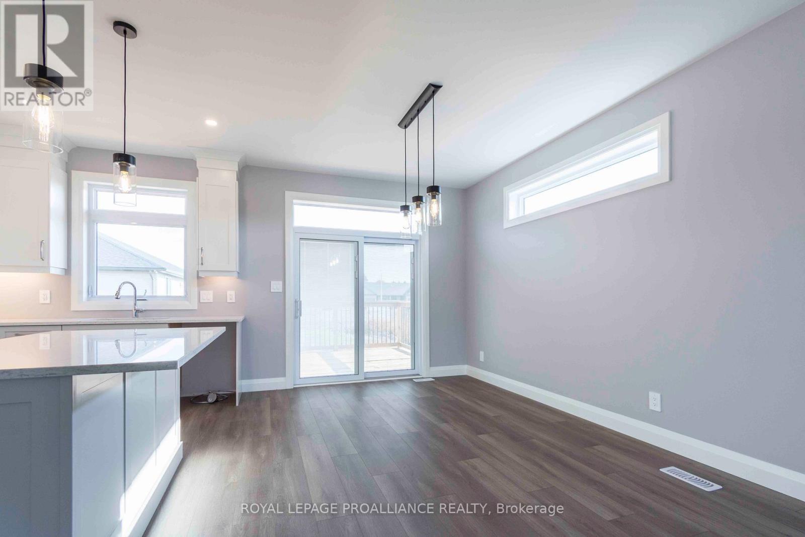 












31 MACKENZIE JOHN CRESCENT

,
Brighton,




Ontario
K0K1H0

