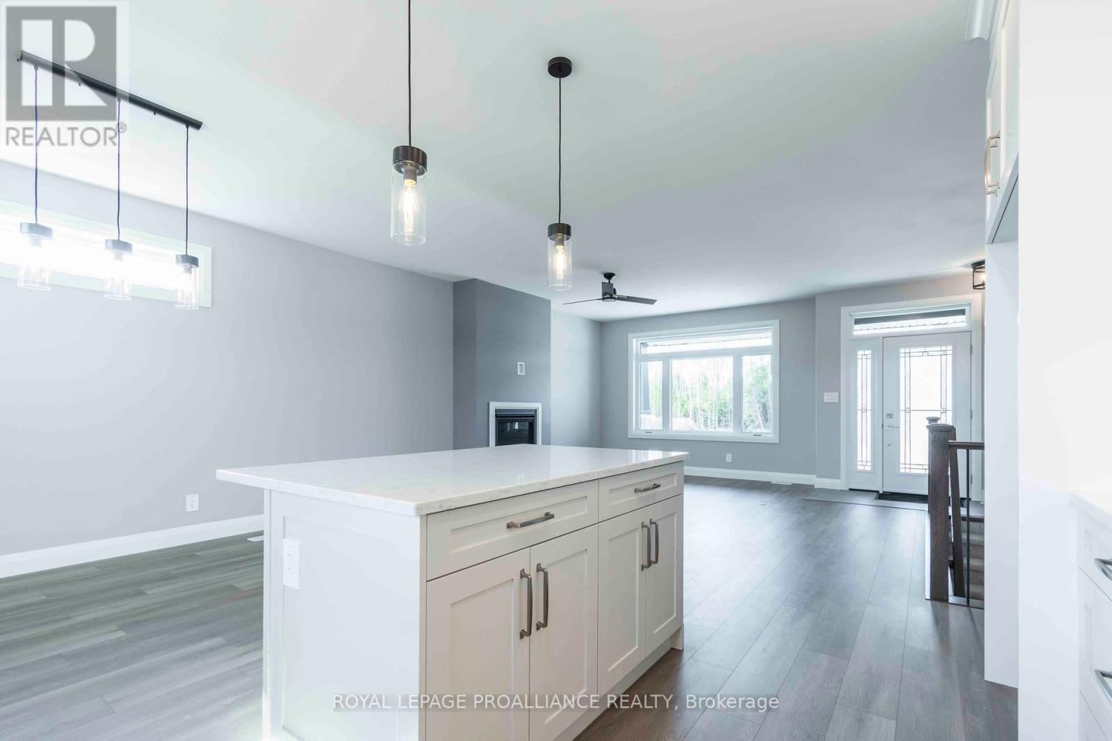 












31 MACKENZIE JOHN CRESCENT

,
Brighton,




Ontario
K0K1H0

