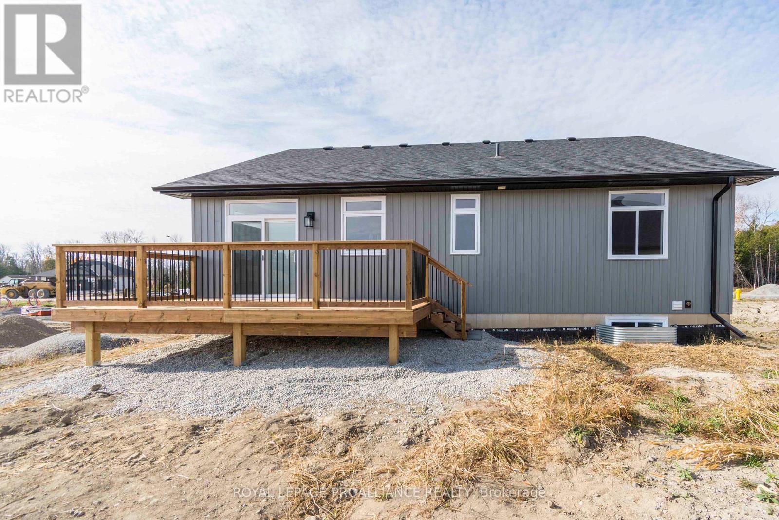 












31 MACKENZIE JOHN CRESCENT

,
Brighton,




Ontario
K0K1H0

