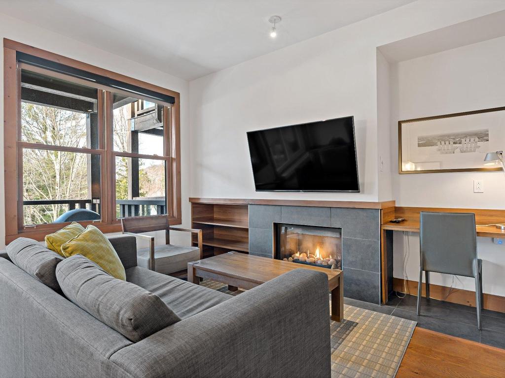 









2240


Ch. du Lac-Supérieur

, 3203,
Lac-Supérieur,




QC
J0T1J0

