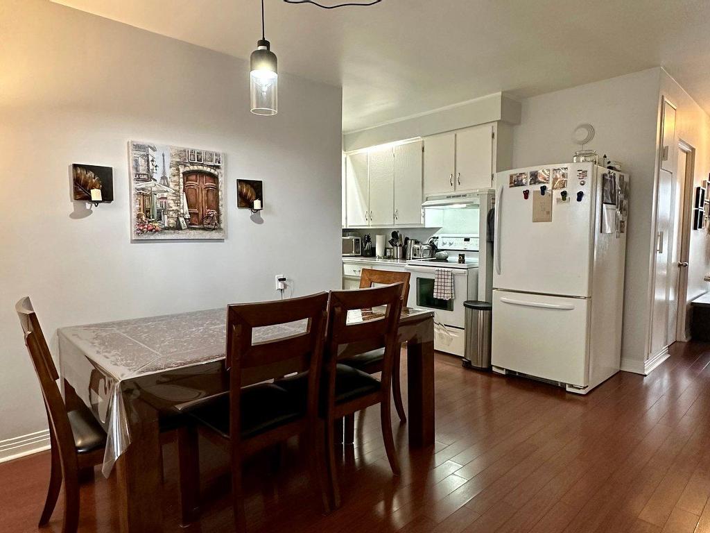 









718

 - 720


Rue Williams

,
Trois-Rivières,




QC
G9A3J6

