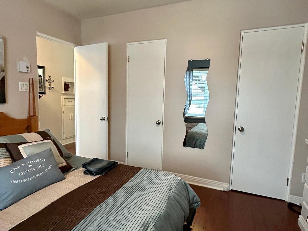 









718

 - 720


Rue Williams

,
Trois-Rivières,




QC
G9A3J6

