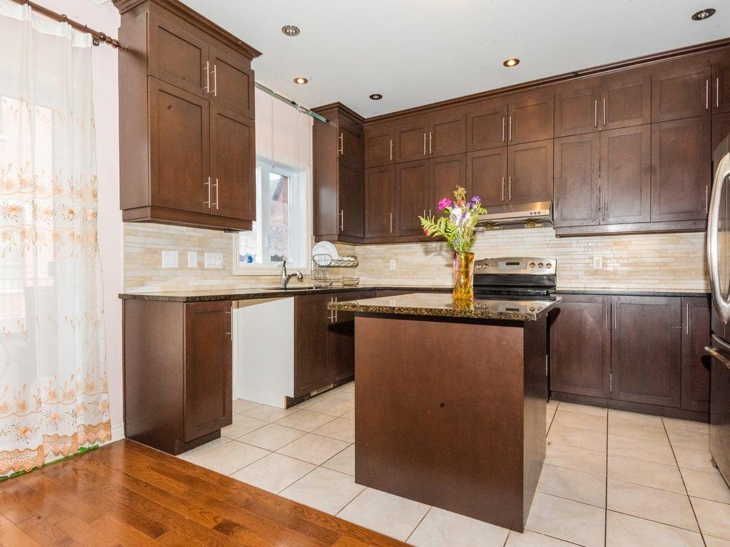 









1931


Rue Pigeon

,
Montréal (LaSalle),




QC
H8N0A7

