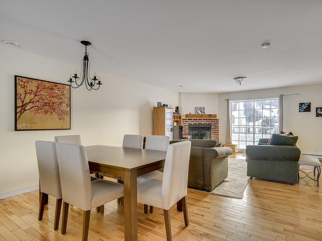 









729-A


Rue Principale

,
Saint-Sauveur,




QC
J0R1R2

