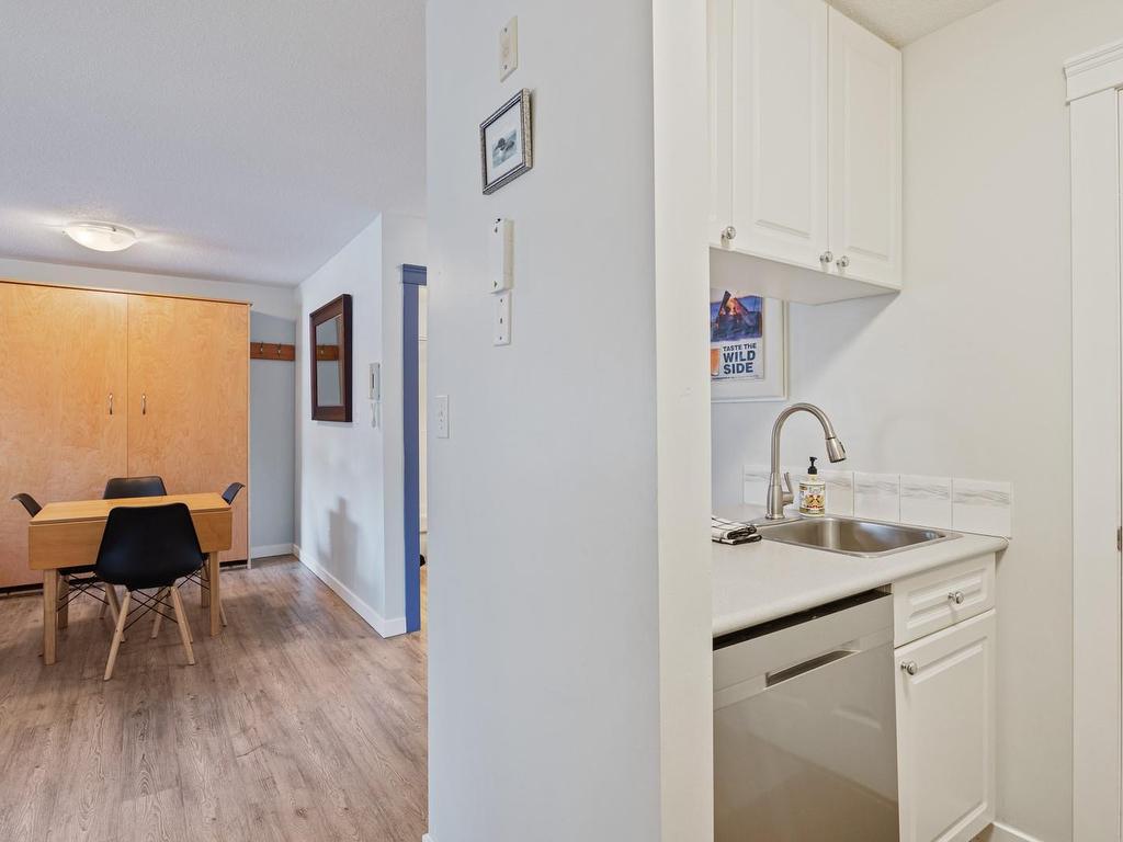 









1105


Henry

Rd, 305,
Courtenay,




BC
V9J 1L0

