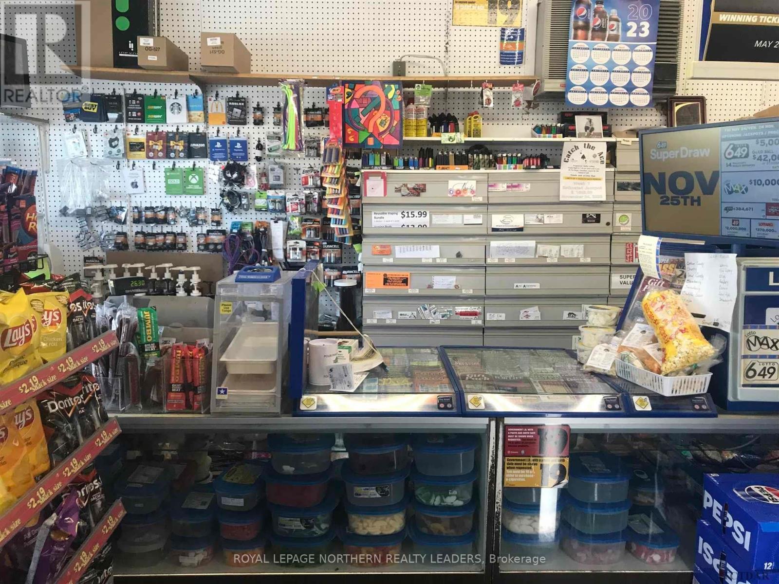 












175 MAIN STREET

,
Smooth Rock Falls (SRF),




Ontario
P4N2B0

