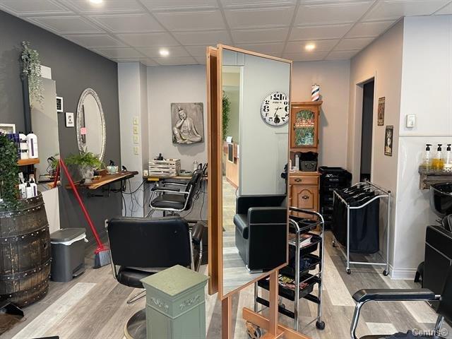 









573


5e Rue

,
Shawinigan,




QC
G9T4R9

