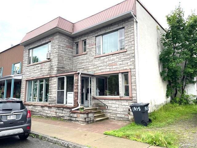 









573


5e Rue

,
Shawinigan,




QC
G9T4R9

