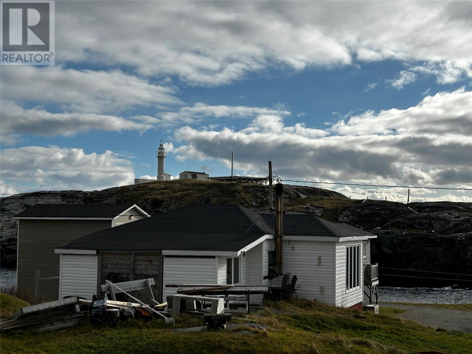 












86 - 88 Legallais Street

,
Port aux Basques,




Newfoundland & Labrador
A0M1C0

