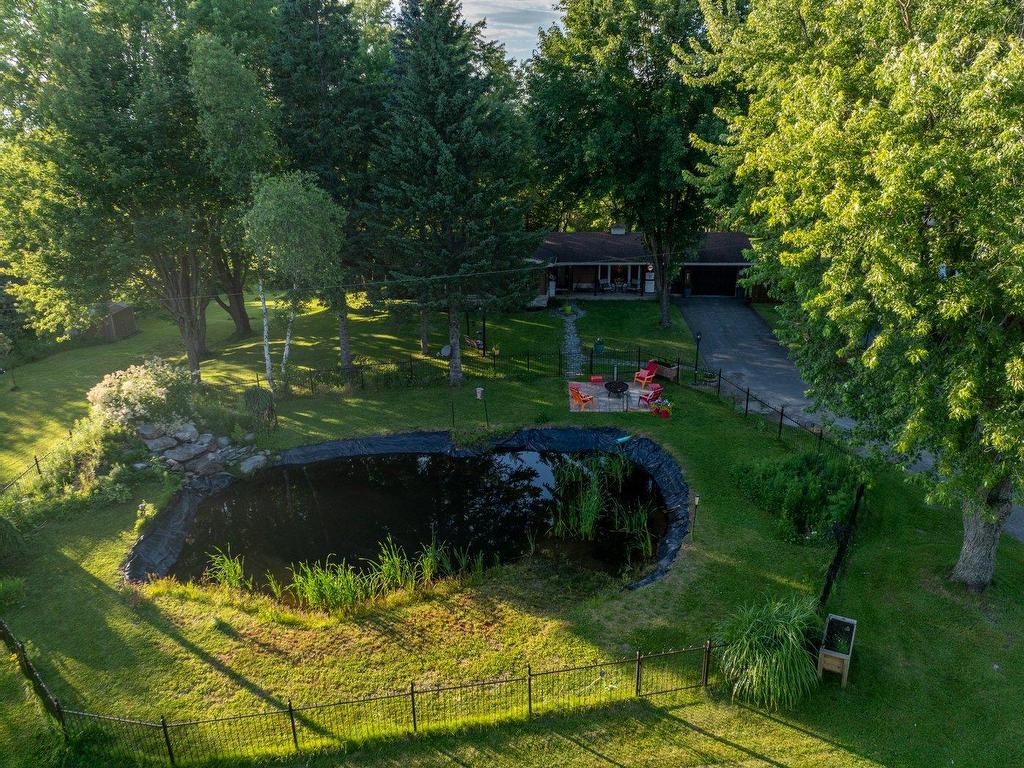 









63


Boul. Coakley

,
Val-des-Sources,




QC
J1T1A1


