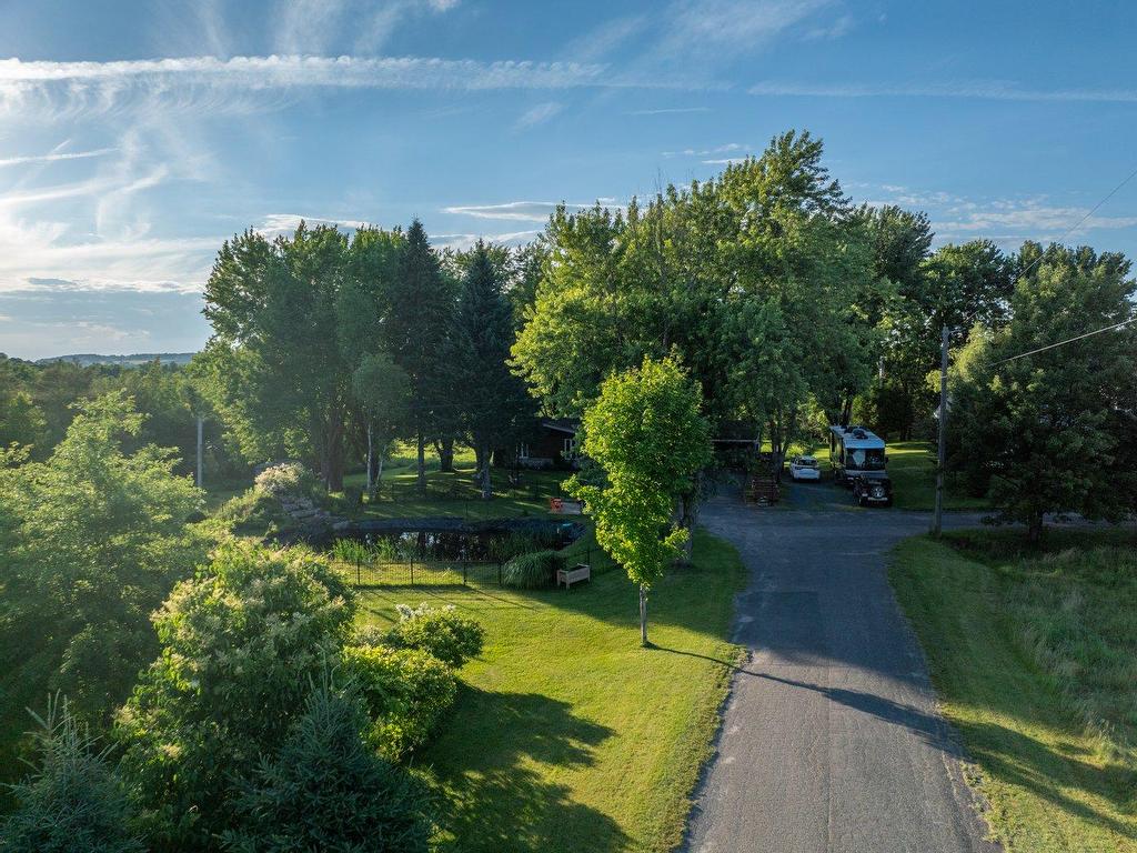 









63


Boul. Coakley

,
Val-des-Sources,




QC
J1T1A1

