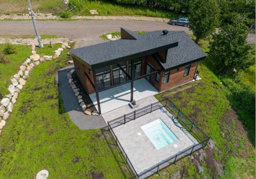 









7007


Rue Champlain

,
Wentworth-Nord,




QC
J0T1Y0

