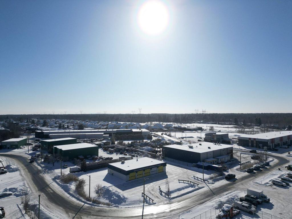 









7990


Rue Aimé-Guilbault

,
Terrebonne (La Plaine),




QC
J7M2G1


