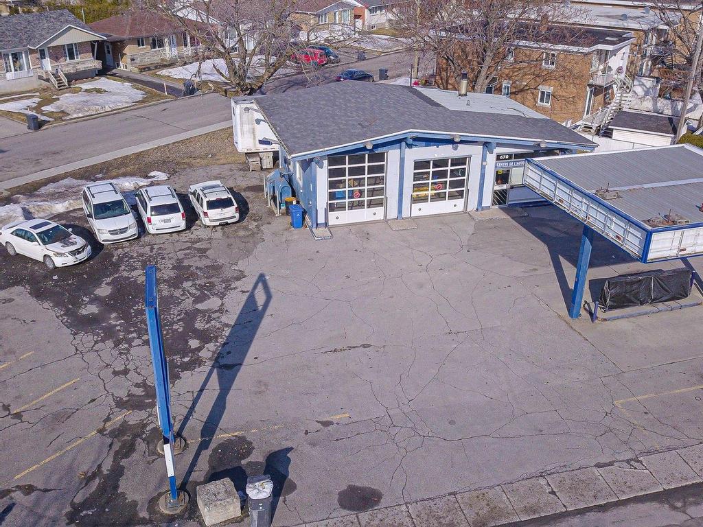 









670


Mtée Masson

,
Terrebonne (Terrebonne),




QC
J6W2Z8

