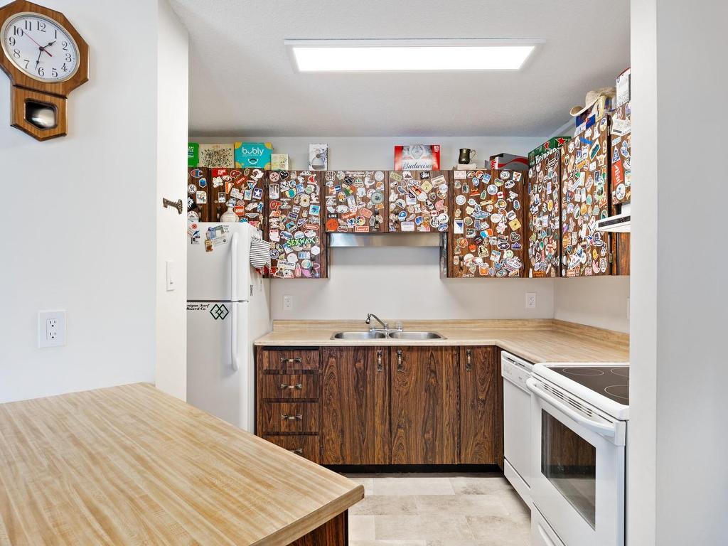 









788


Castle Crag

Cres, 302,
Courtenay,




BC
V9J 1L0


