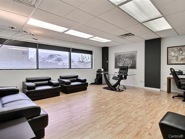 









7001


Rue Jarry E.

,
Montréal (Anjou),




QC
H1J0A3

