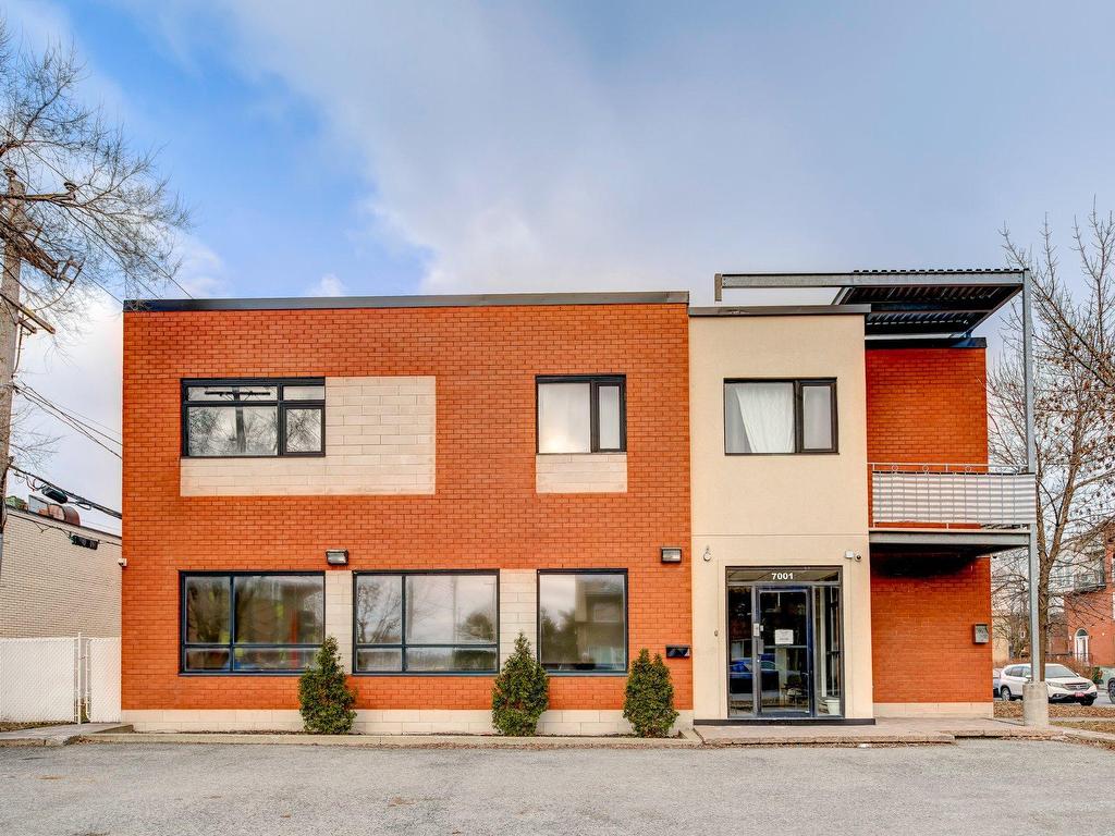 









7001


Rue Jarry E.

,
Montréal (Anjou),




QC
H1J0A3

