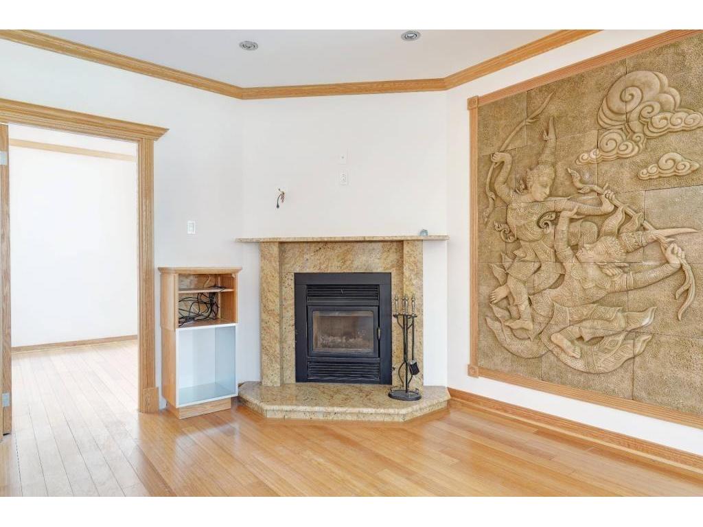 









7001


Rue Jarry E.

,
Montréal (Anjou),




QC
H1J0A3

