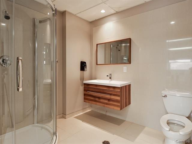 









7001


Rue Jarry E.

,
Montréal (Anjou),




QC
H1J0A3

