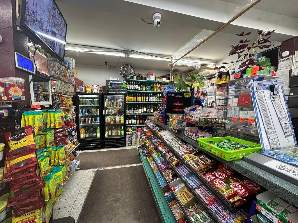 









2473


Rue Louis-Veuillot

,
Montréal (Mercier/Hochelaga-Maisonneuve),




QC
H1N2N9


