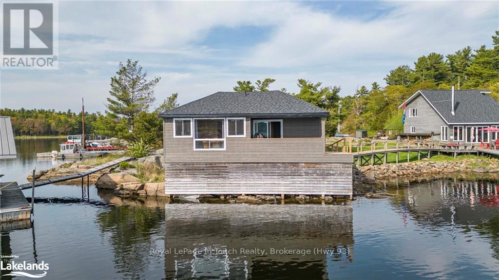 












B55-19 MOON ISLAND

,
The Archipelago (Archipelago South),




Ontario
P2A1T4

