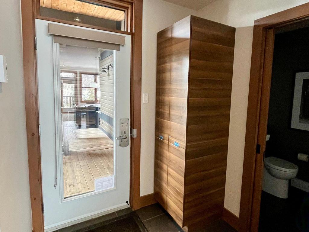 









2240


Ch. du Lac-Supérieur

, 3202,
Lac-Supérieur,




QC
J0T1P0

