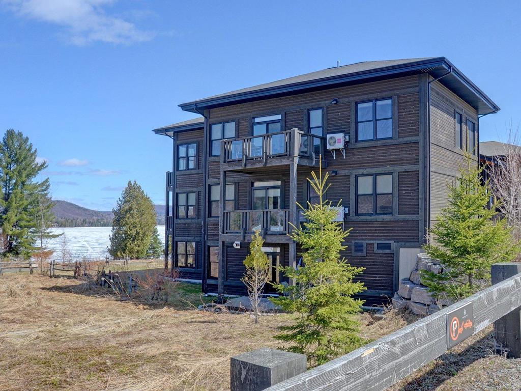 









2240


Ch. du Lac-Supérieur

, 3202,
Lac-Supérieur,




QC
J0T1P0

