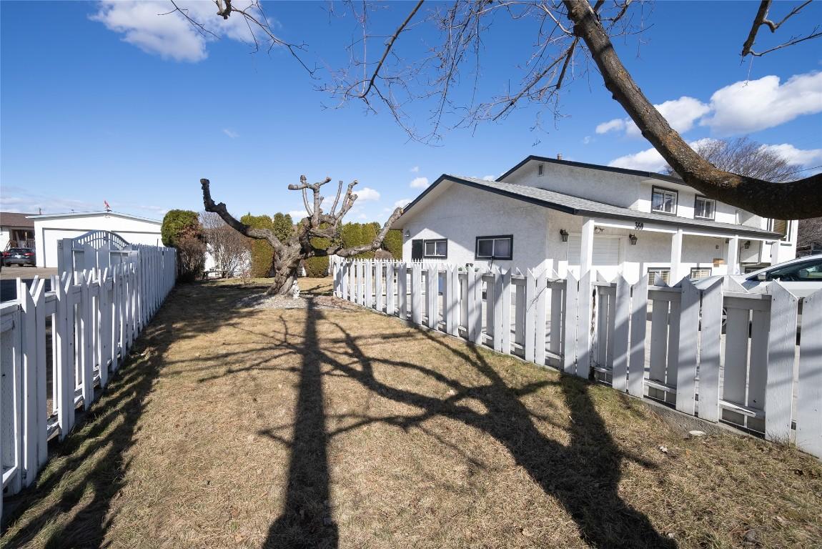 









360


McCurdy

Road,
Kelowna,




BC
V1X 2P3

