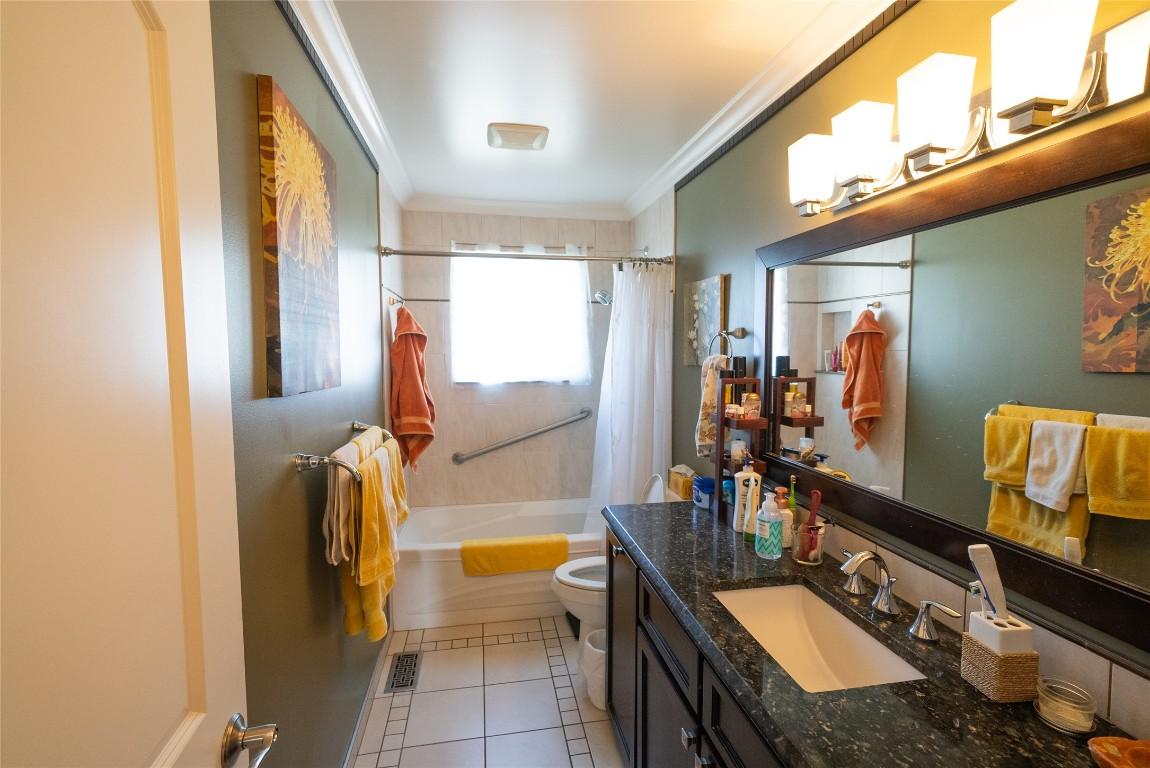 









360


McCurdy

Road,
Kelowna,




BC
V1X 2P3

