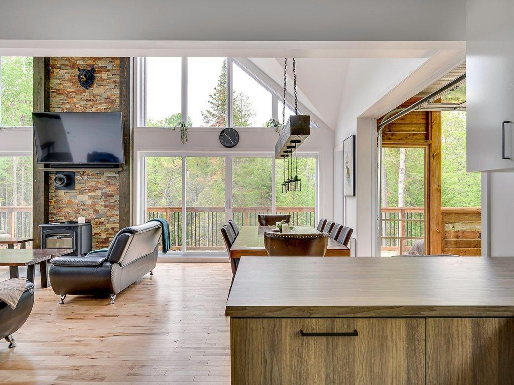 









202


Ch. Forest Hill

,
Saint-Adolphe-d'Howard,




QC
J0T2B0


