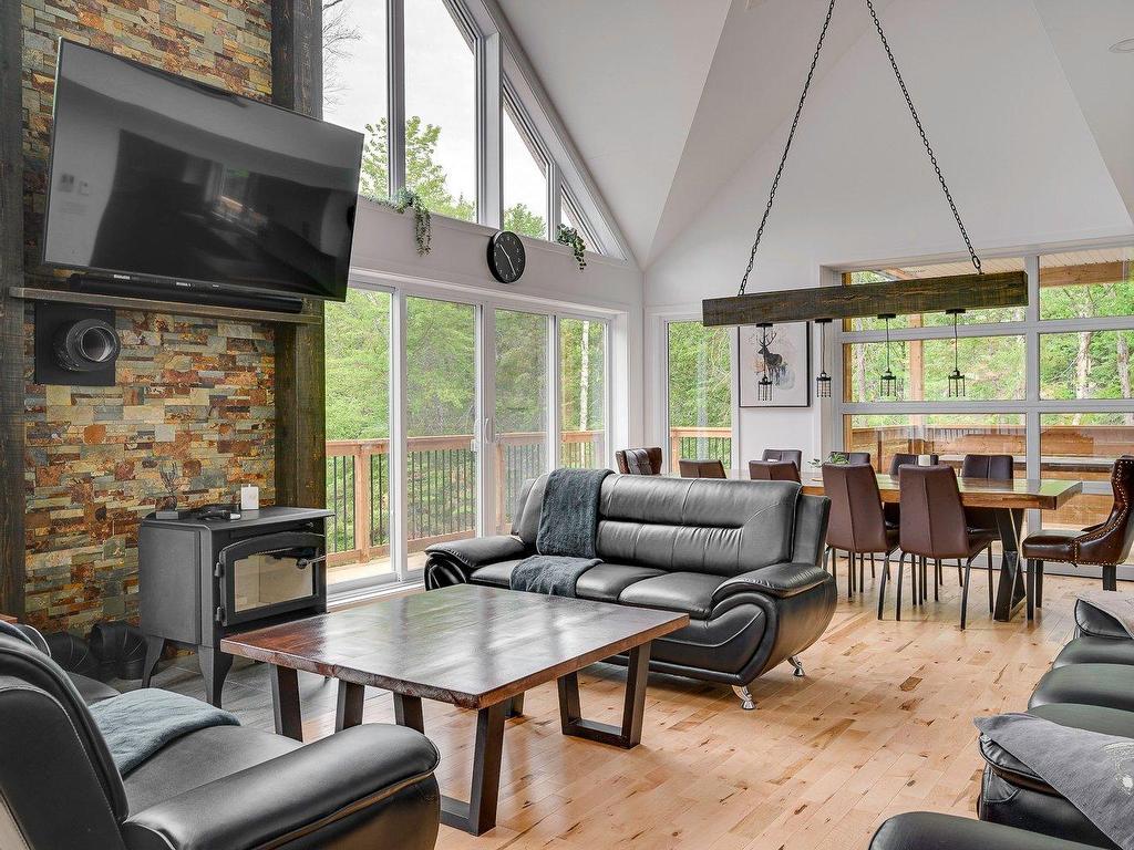 









202


Ch. Forest Hill

,
Saint-Adolphe-d'Howard,




QC
J0T2B0

