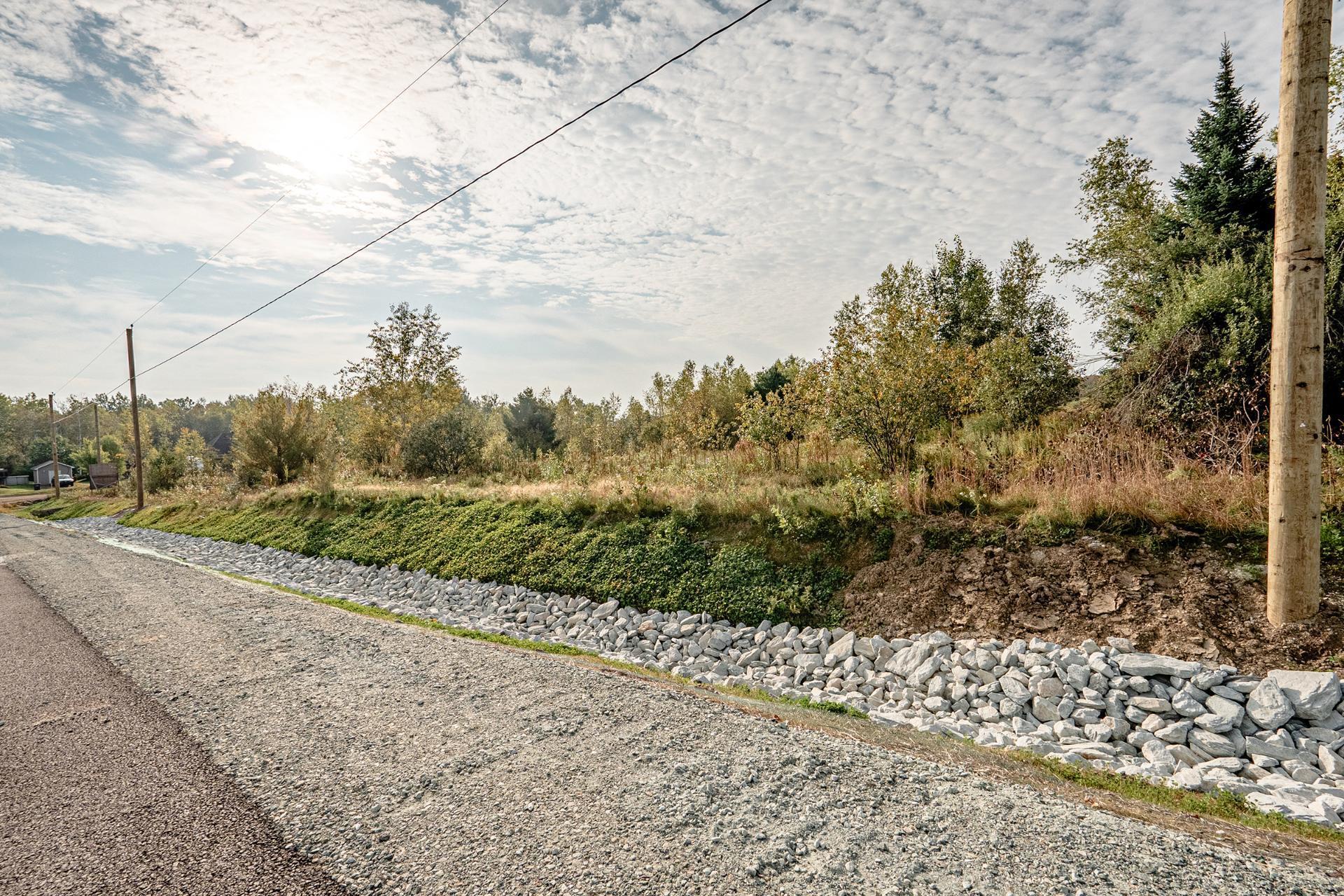 












Rue Étienne-Desmarteau

,
Sherbrooke (Brompton/Rock Forest/Saint-Élie/Deauville),







QC
J1C0X5

