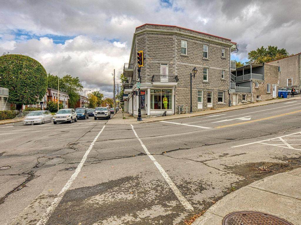 









495


Rue Labelle

,
Saint-Jérôme,




QC
J7Z5L8

