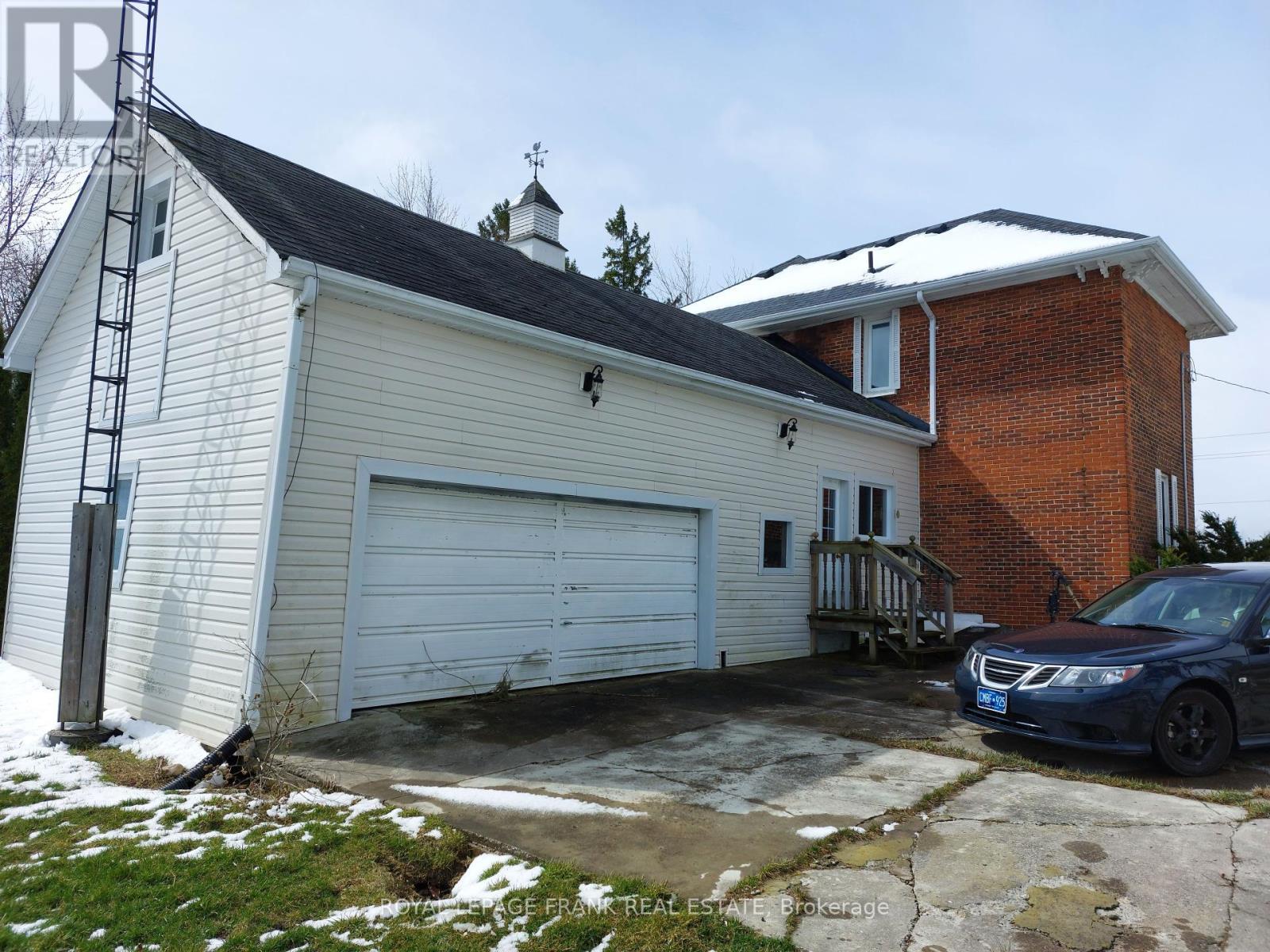 












7215 OLD SCUGOG ROAD N

,
Clarington,




Ontario
L0B1J0

