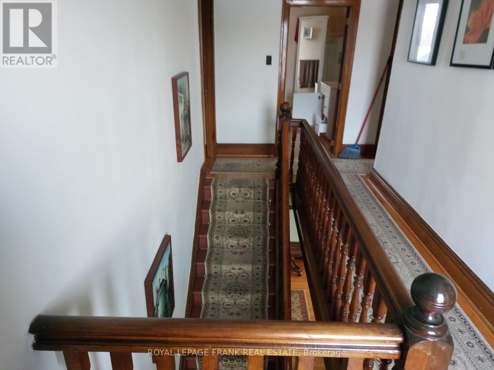 












7215 OLD SCUGOG ROAD N

,
Clarington,




Ontario
L0B1J0

