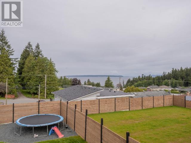 












3545 SELKIRK AVE

,
Powell River,




British Columbia
V8A3B9

