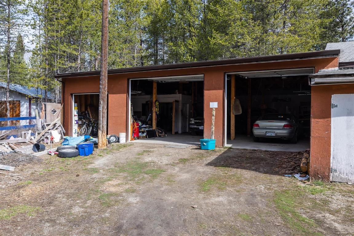 









85


Ernest

Avenue,
Beaverdell,




BC
V0H 1A0


