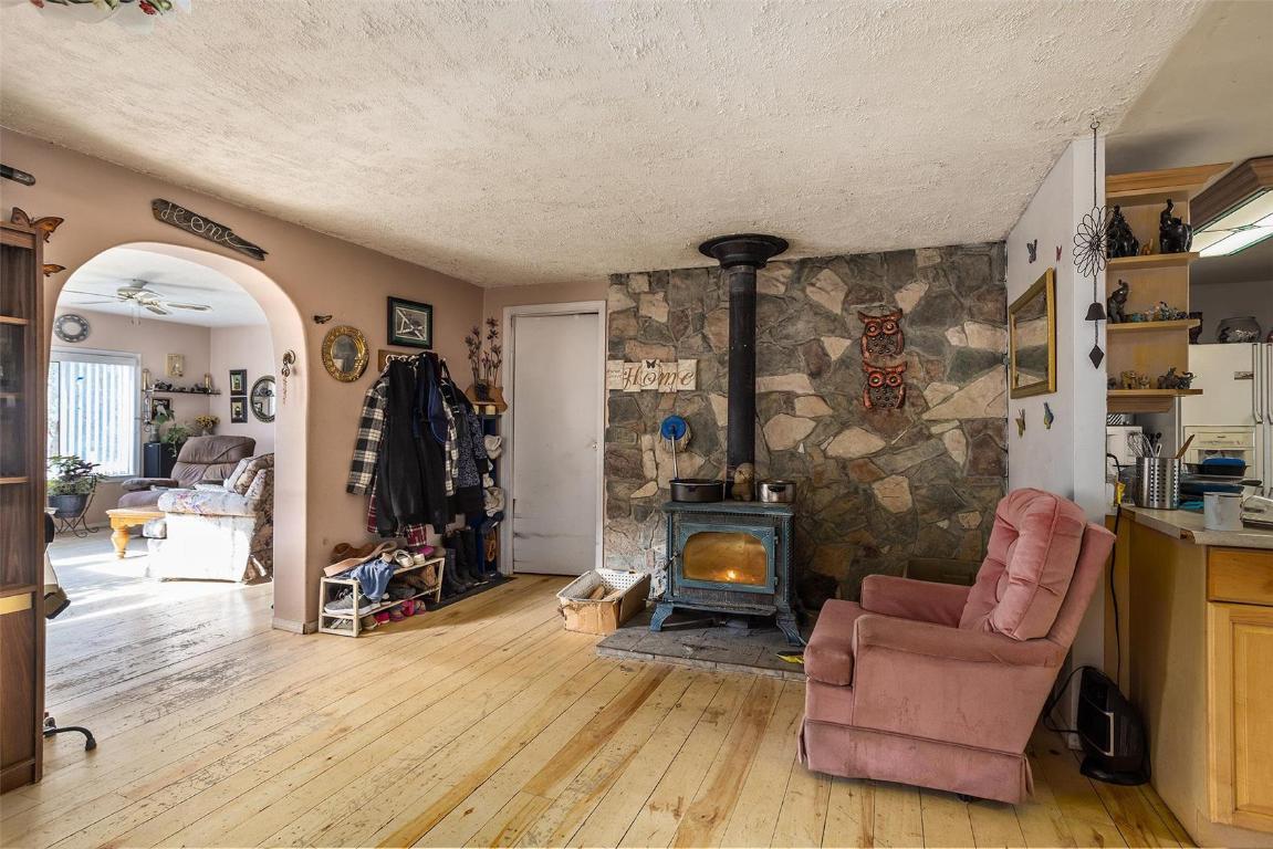 









85


Ernest

Avenue,
Beaverdell,




BC
V0H 1A0

