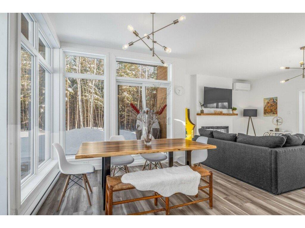 









43


Ch. Paul-Émile-Borduas

,
Petite-Rivière-Saint-François,




QC
G0A2L0

