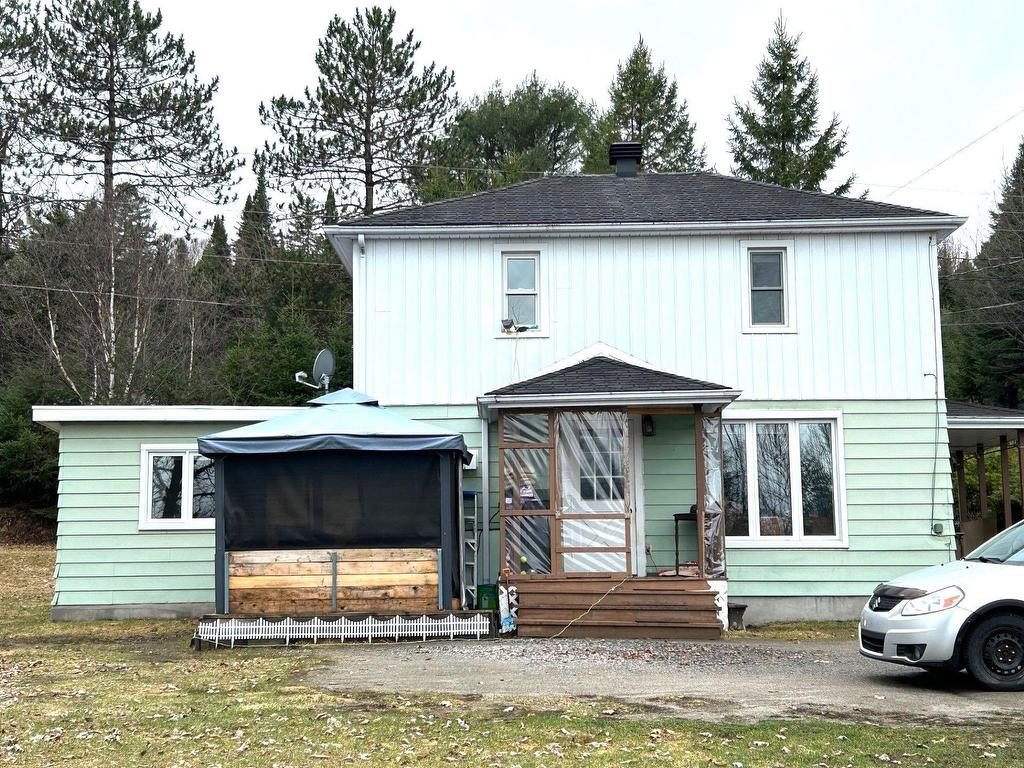 









128


Mtée Alphonse

,
Rivière-Rouge,




QC
J0T1T0

