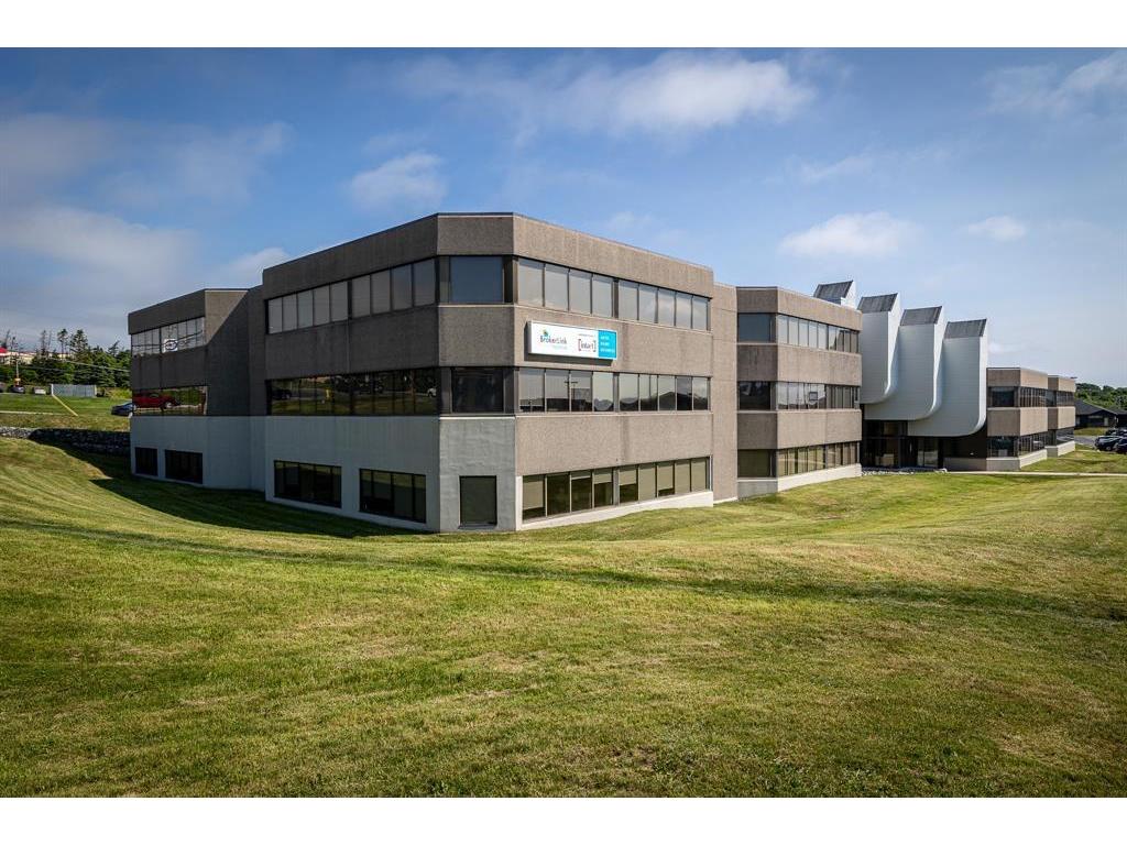 









370


Torbay

Road,
St. John's,




NL
A1A 3W8


