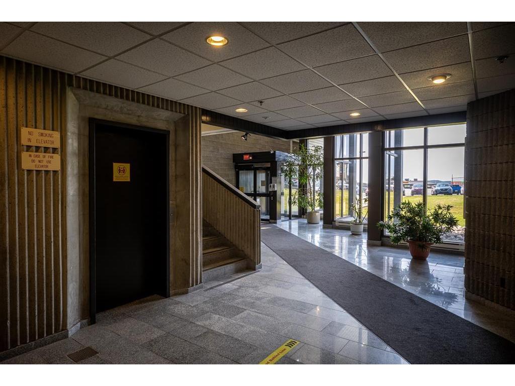 









370


Torbay

Road,
St. John's,




NL
A1A 3W8

