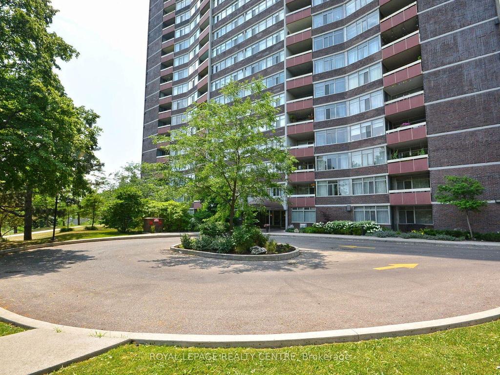 












3100 Kirwin Ave

, 2504,
Mississauga,




ON
L5A 3S6

