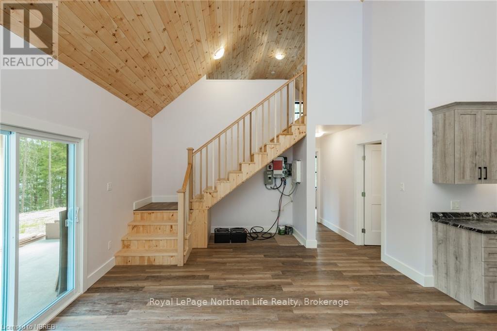 












1255 SNAKE CREEK ROAD

,
Mattawan,




Ontario
P0H1V0

